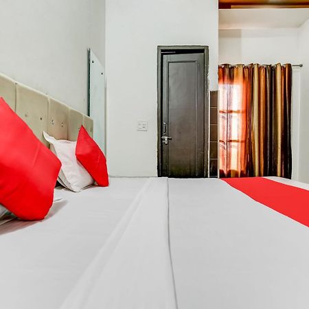 Flagship Hotel Big Boss Kurukshetra Buitenkant foto